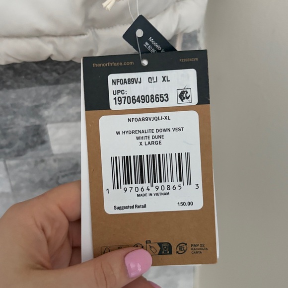 New The North Face women's puffer white down vest - Picture 3 of 5